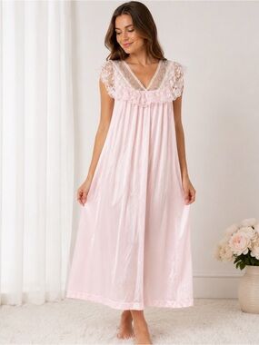 Vassarette Vintage Pink Lace Nightgown Women’s Medium Knee Length Sleep Gown